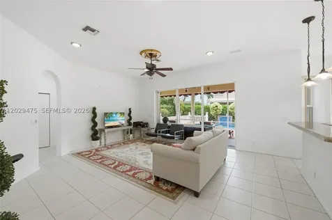 4909 NW 115th Way Coral Springs FL 33076