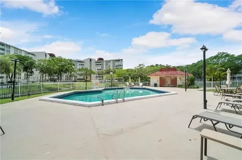 7081 Environ Boulevard Lauderhill FL 33319