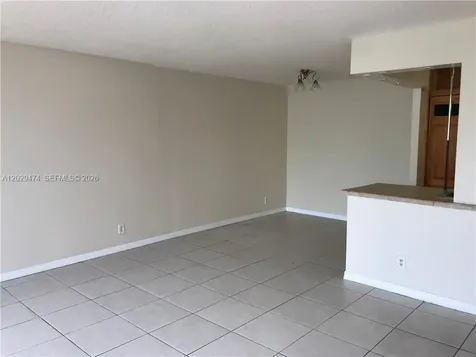 7081 Environ Boulevard Lauderhill FL 33319