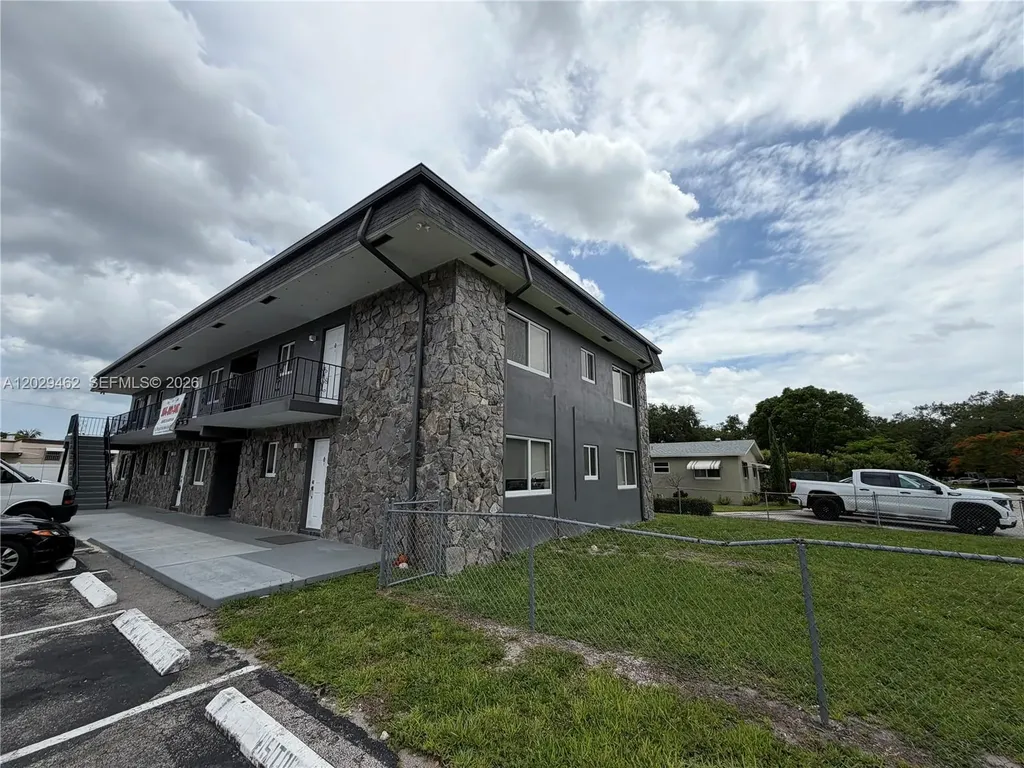 4850 SW 26th Avenue Dania Beach FL 33312