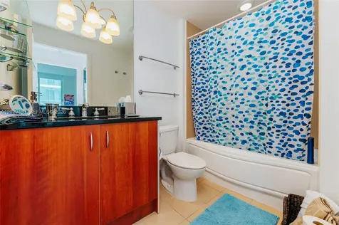300 S Biscayne Boulevard Miami FL 33131