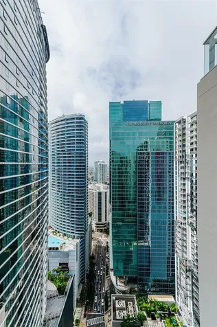 300 S Biscayne Boulevard Miami FL 33131