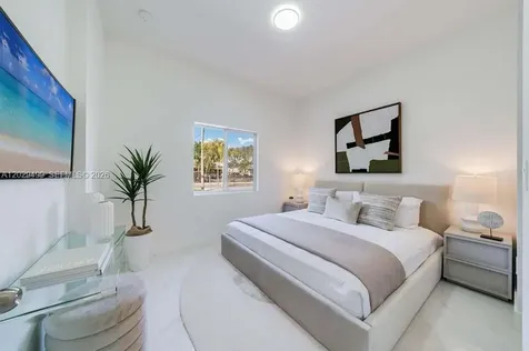 2938 NW 27th Street Miami FL 33142