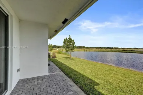 3742 Harborside Avenue Fort Pierce FL 34946