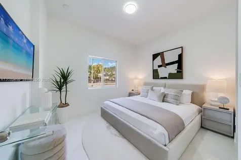 2936 NW 27th Street Miami FL 33142