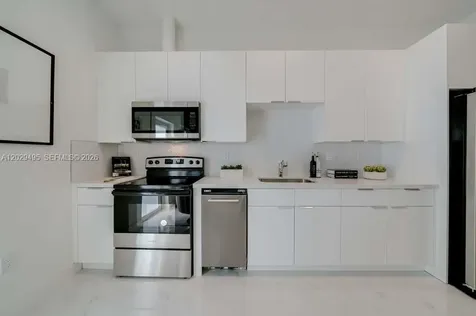 2936 NW 27th Street Miami FL 33142