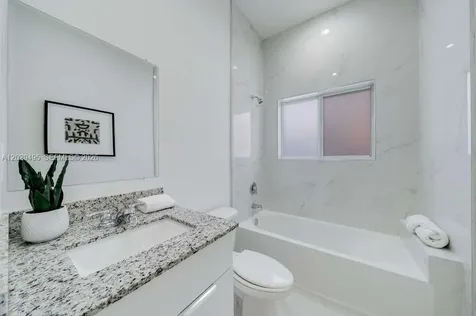 2936 NW 27th Street Miami FL 33142
