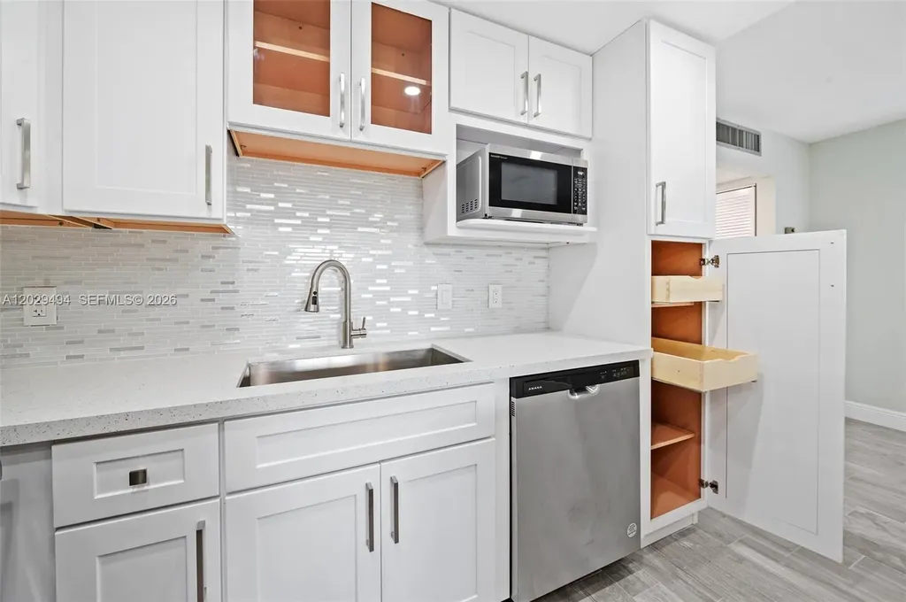 159 Brittany D Delray Beach FL 33446
