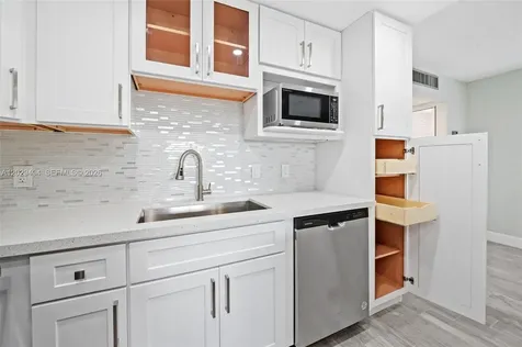 159 Brittany D Delray Beach FL 33446
