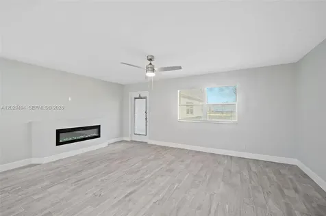159 Brittany D Delray Beach FL 33446