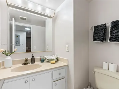 2801 NE 183rd Street Aventura FL 33160
