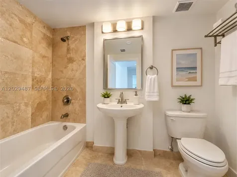 945 Michigan Avenue Miami Beach FL 33139
