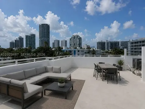 945 Michigan Avenue Miami Beach FL 33139