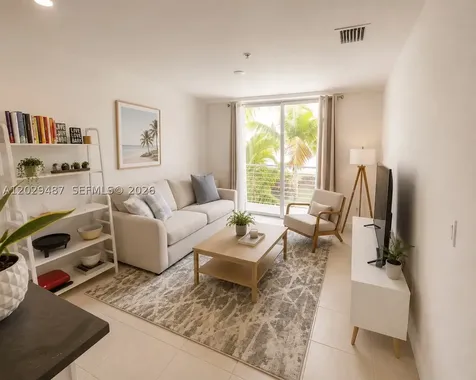 945 Michigan Avenue Miami Beach FL 33139