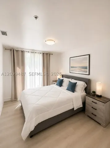 945 Michigan Avenue Miami Beach FL 33139