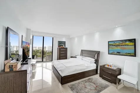 20281 E Country Club Drive Aventura FL 33180