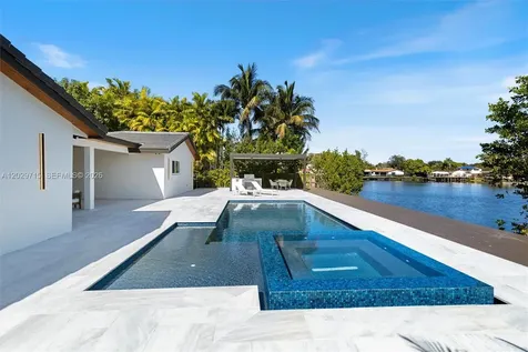 19721 NE 23rd Avenue Miami FL 33180