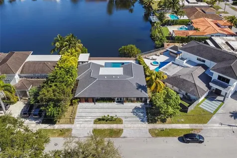 19721 NE 23rd Avenue Miami FL 33180