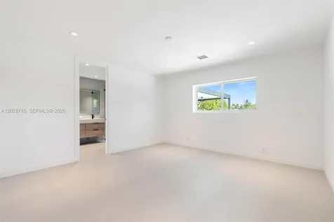 19721 NE 23rd Avenue Miami FL 33180