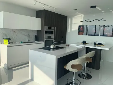 851 NE 1st Avenue Miami FL 33132
