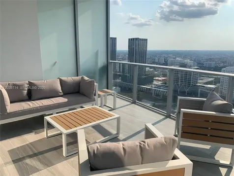 851 NE 1st Avenue Miami FL 33132