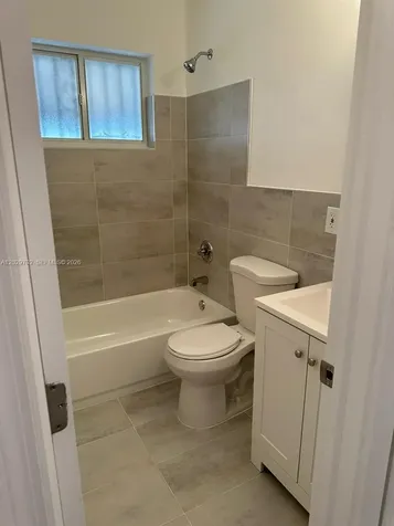 7073 SW 4th Street Miami FL 33144