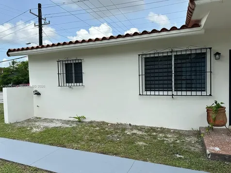 7073 SW 4th Street Miami FL 33144
