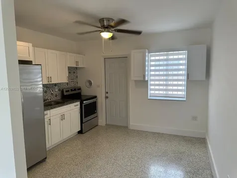 7073 SW 4th Street Miami FL 33144