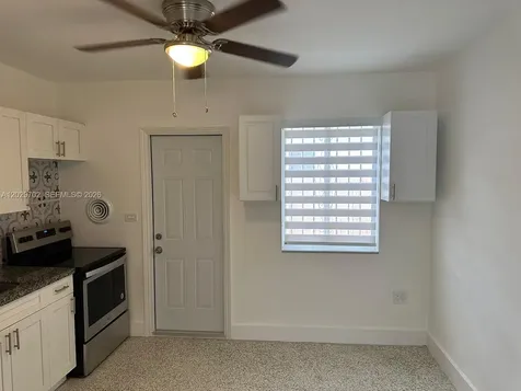 7073 SW 4th Street Miami FL 33144