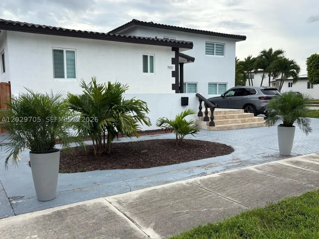 1900 SW 83rd Avenue Miami FL 33155