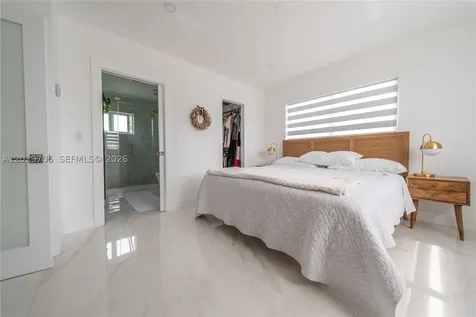 1900 SW 83rd Avenue Miami FL 33155