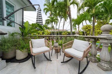 1900 SW 83rd Avenue Miami FL 33155