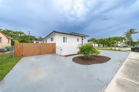 1900 SW 83rd Avenue Miami FL 33155