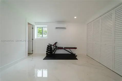 1900 SW 83rd Avenue Miami FL 33155