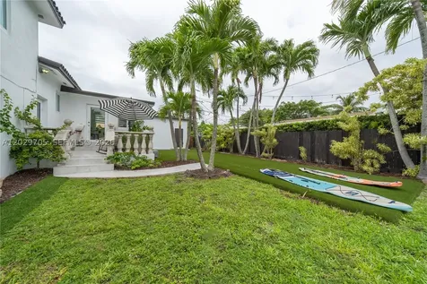 1900 SW 83rd Avenue Miami FL 33155