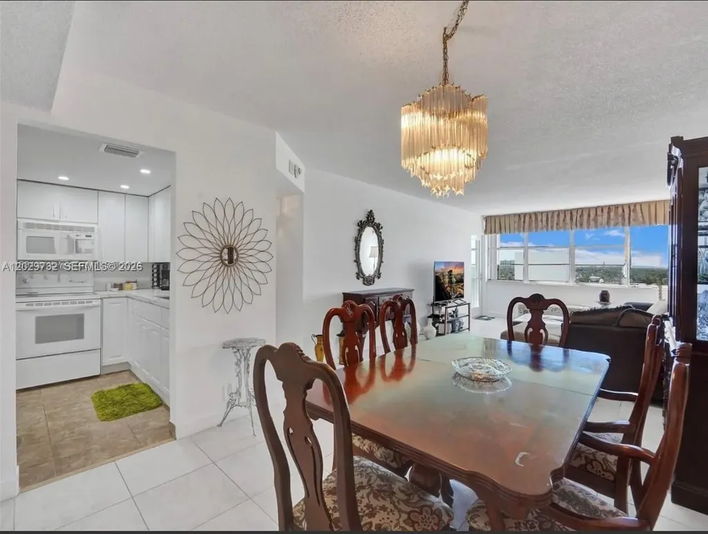 1160 N Federal Highway Fort Lauderdale FL 33304
