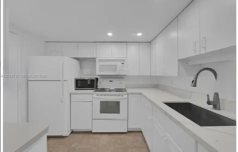 1160 N Federal Highway Fort Lauderdale FL 33304
