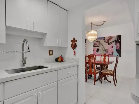1160 N Federal Highway Fort Lauderdale FL 33304