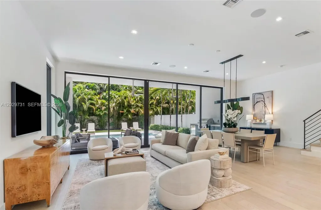 907 Witherspoon Lane Delray Beach FL 33483