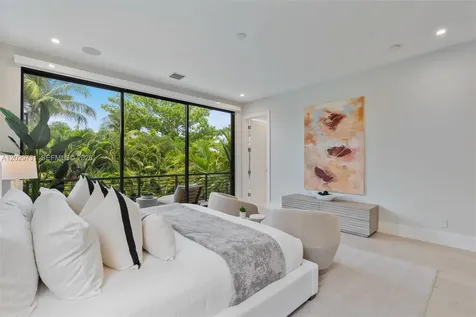 907 Witherspoon Lane Delray Beach FL 33483