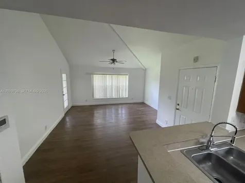 4072 NW 87th Avenue Sunrise FL 33351
