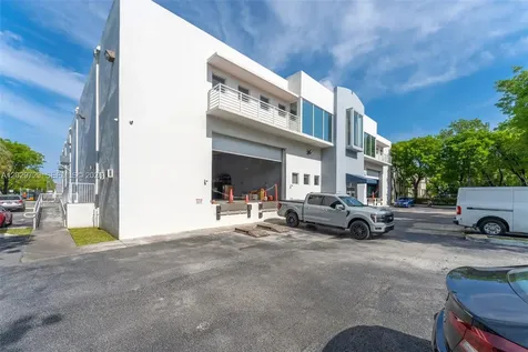 2100 NW 102nd Place Doral FL 33172