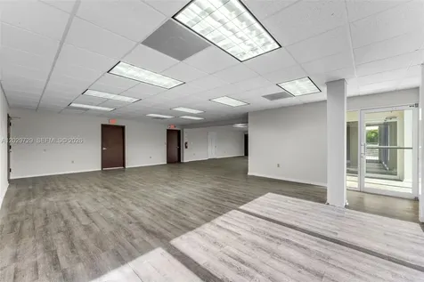 2100 NW 102nd Place Doral FL 33172