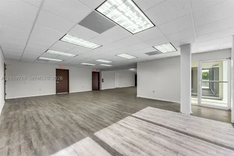 2100 NW 102nd Place Doral FL 33172