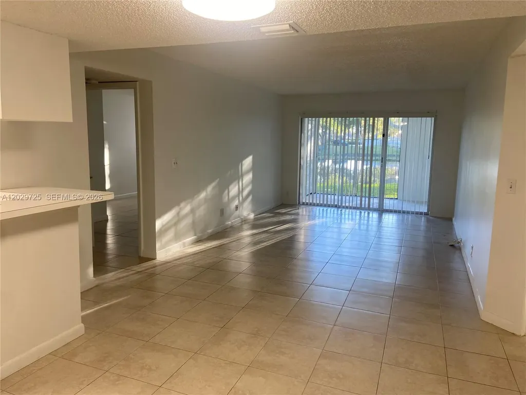 9811 Westview Drive Coral Springs FL 33076