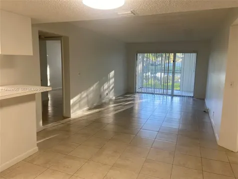 9811 Westview Drive Coral Springs FL 33076