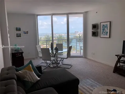 325 S Biscayne Boulevard Miami FL 33131