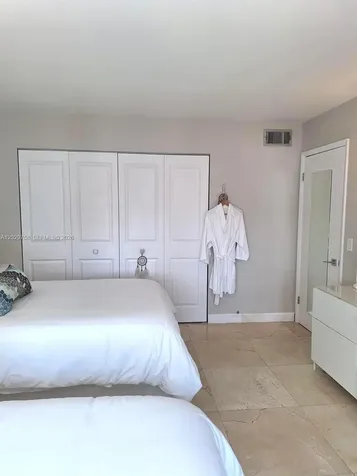2201 S Ocean Drive Hollywood FL 33019