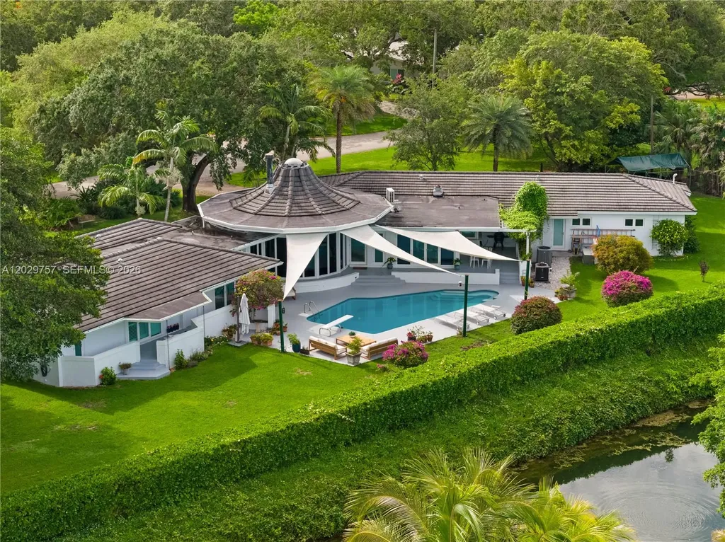 13300 SW 69th Avenue Pinecrest FL 33156
