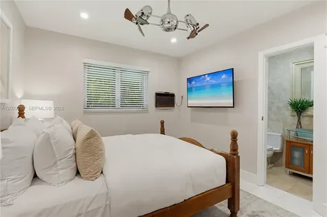 13300 SW 69th Avenue Pinecrest FL 33156